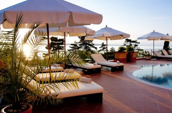 Une croisière à Cannes peut-elle faire du bien à mes cheveux et à ma peau ?